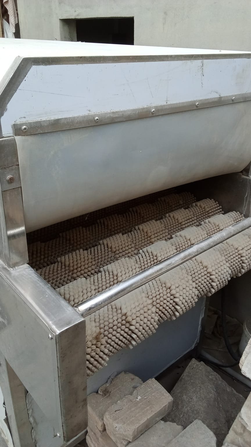 industrial fruit & vegetable washer ,with dryer and vibrating belt.3 piece line washer